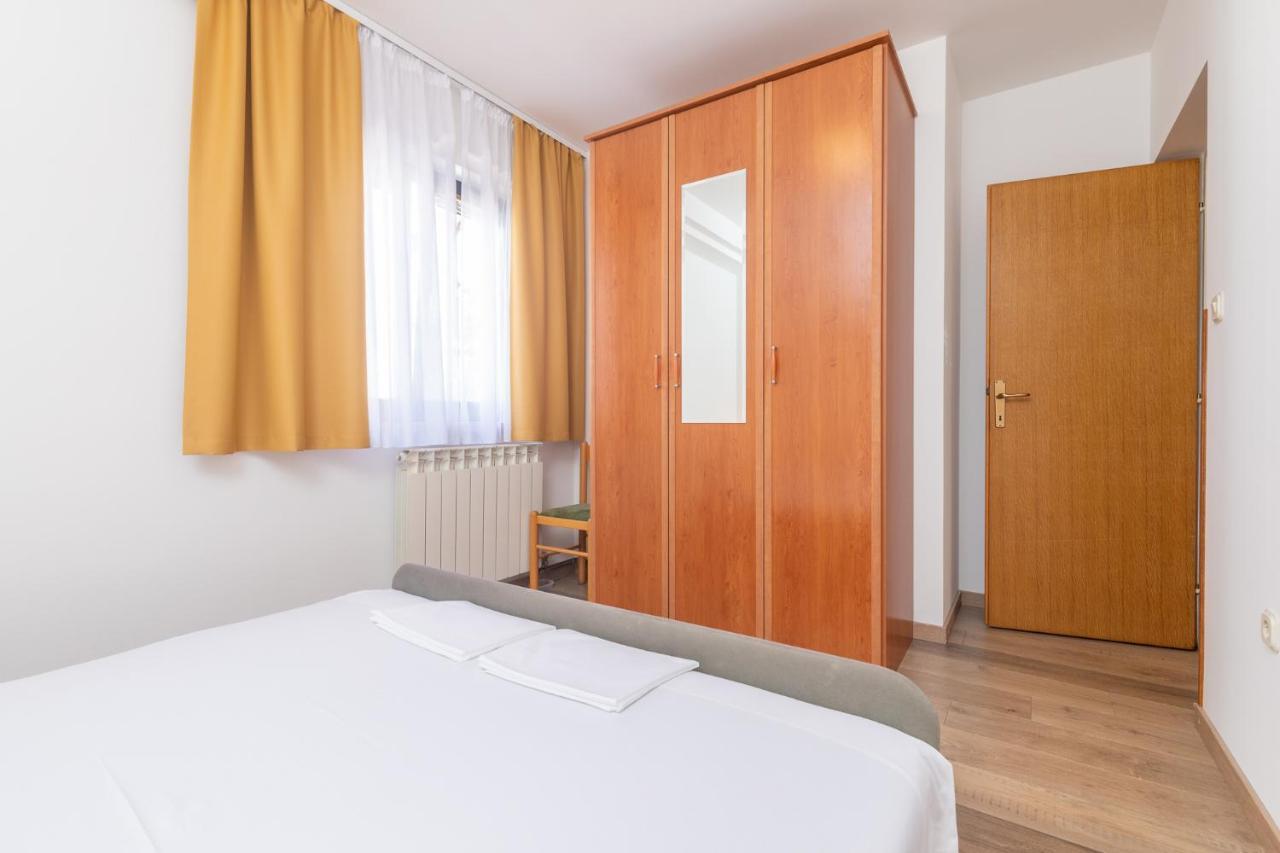 Villa Paradiso Punat Buitenkant foto
