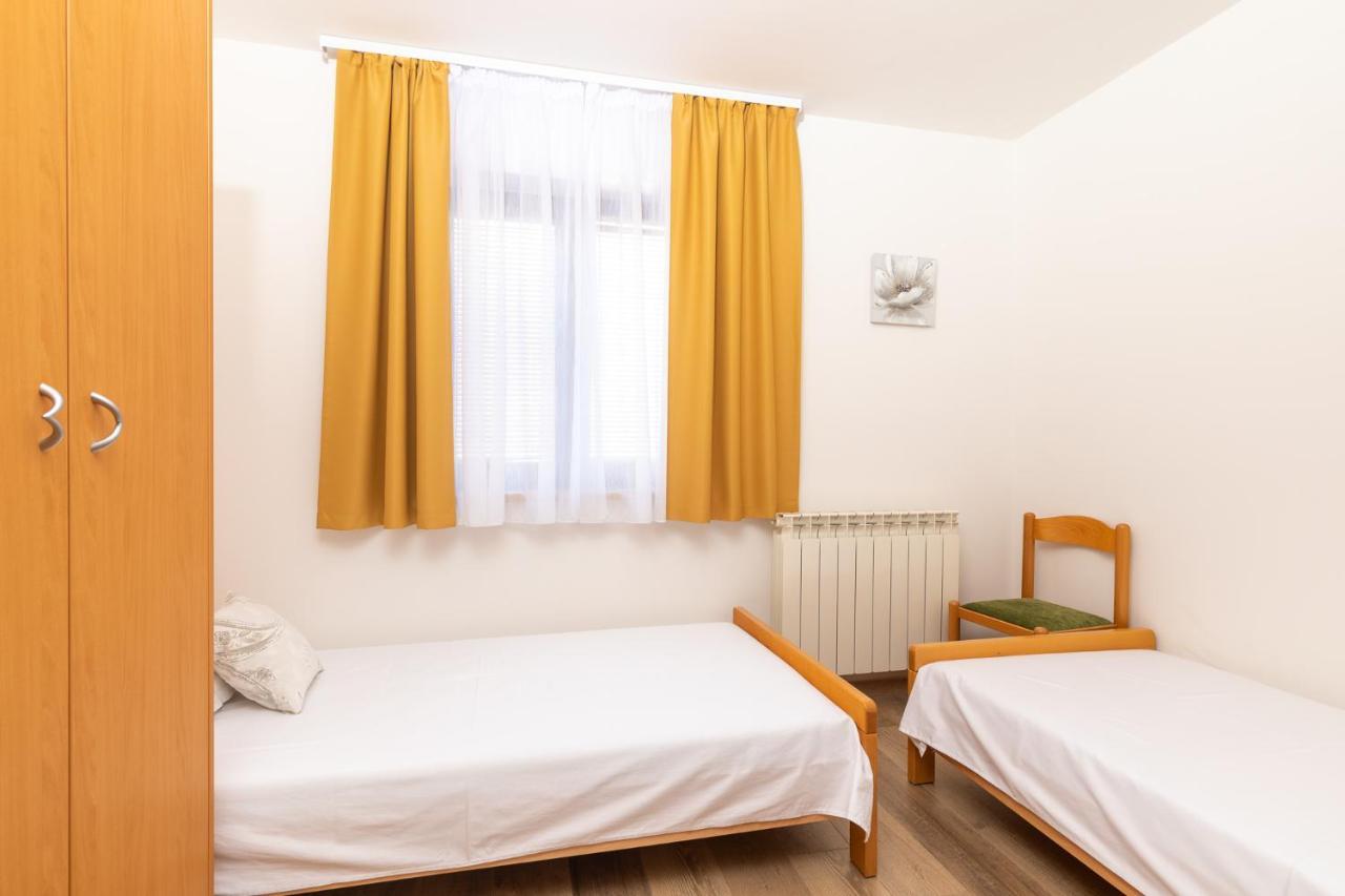 Villa Paradiso Punat Buitenkant foto
