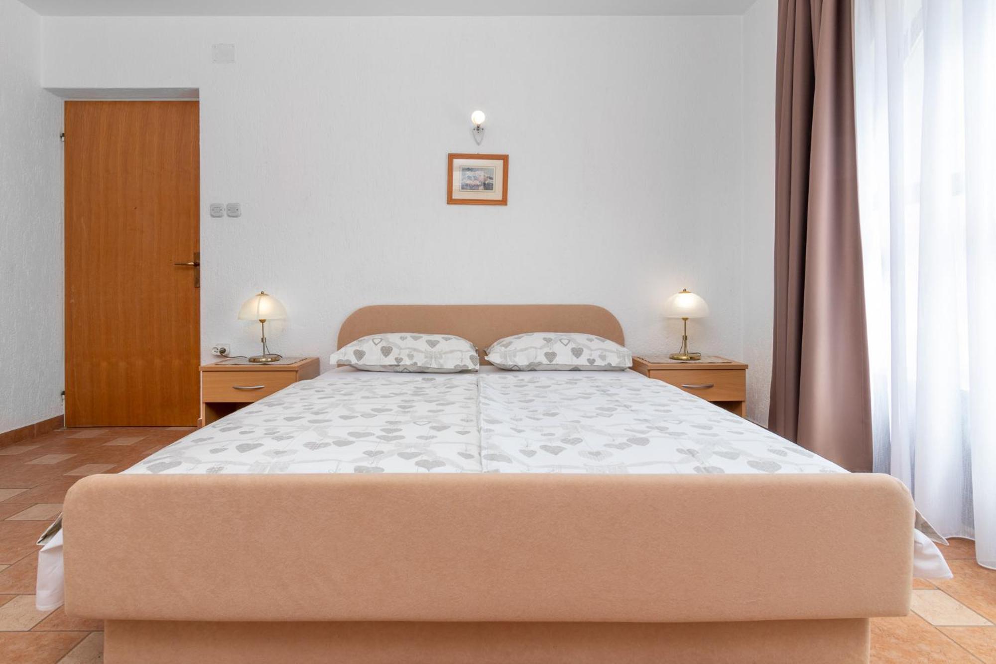Villa Paradiso Punat Buitenkant foto